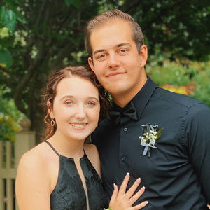 Meet your Posher, Ava